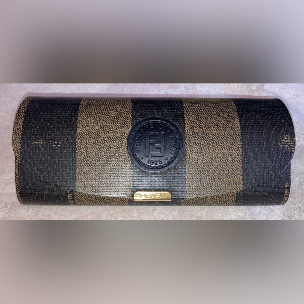 VINTAGE FENDI Made in ROMA ITALY OCCHIALI Glasses Hard Case EVC 1980’s RARE